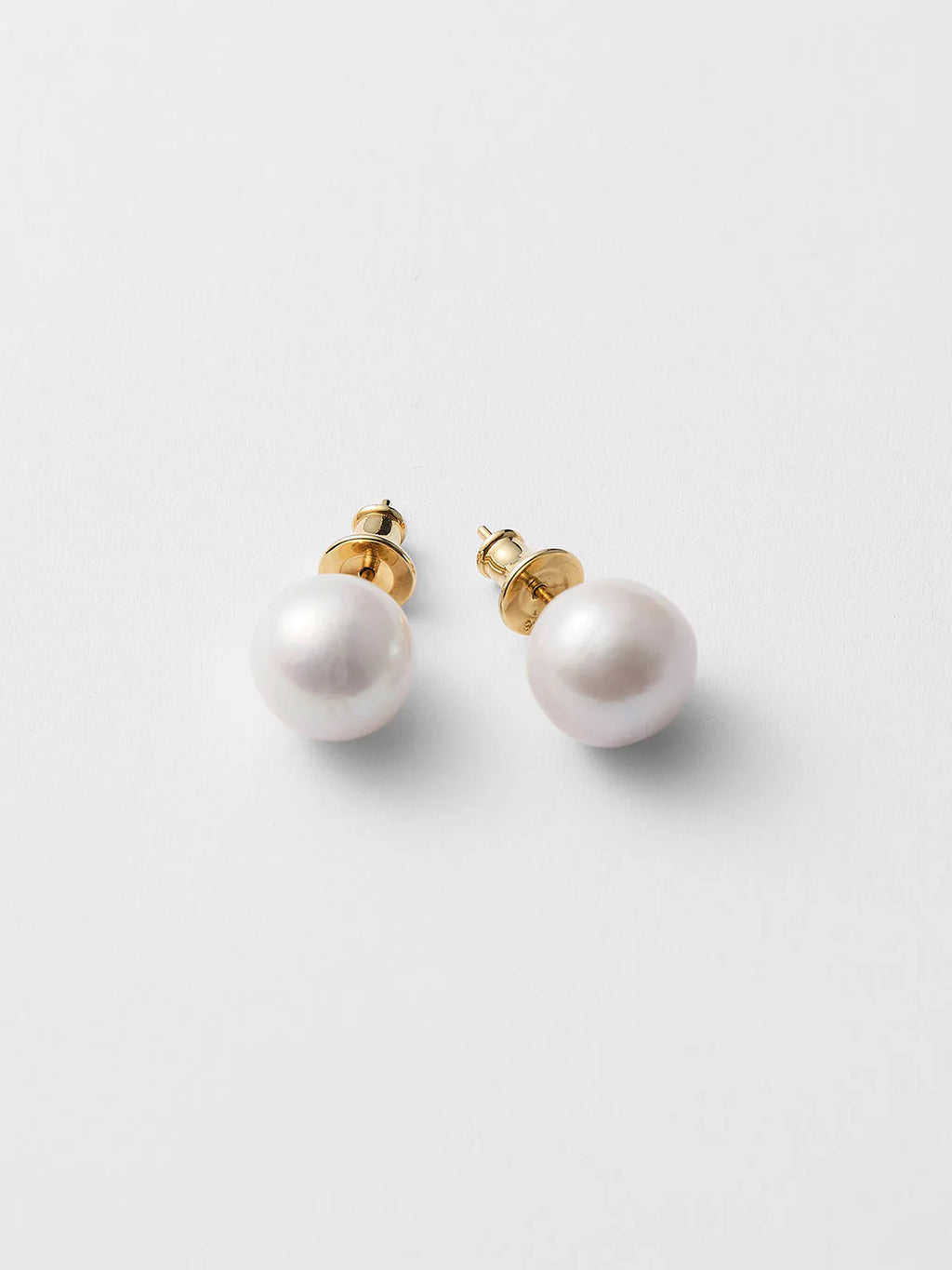 ARETES - PRETTY PEARL