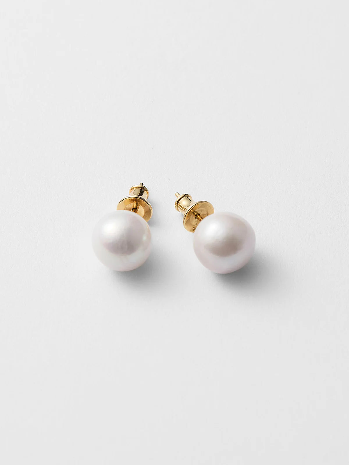 ARETES - PRETTY PEARL